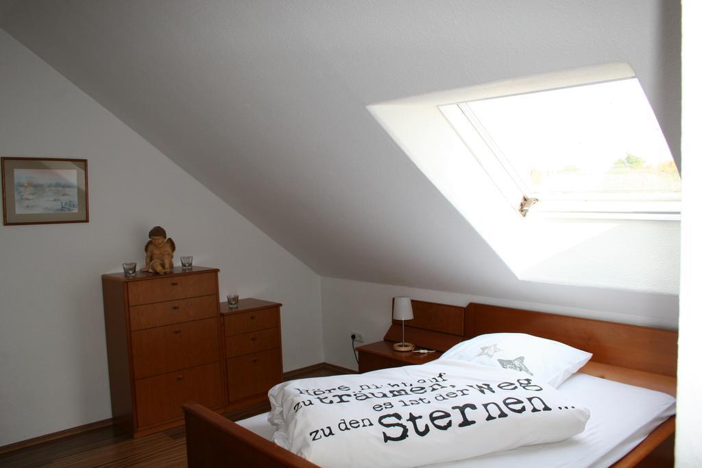 Gaestezimmer Hausaeckerweg Erlangen Exterior photo